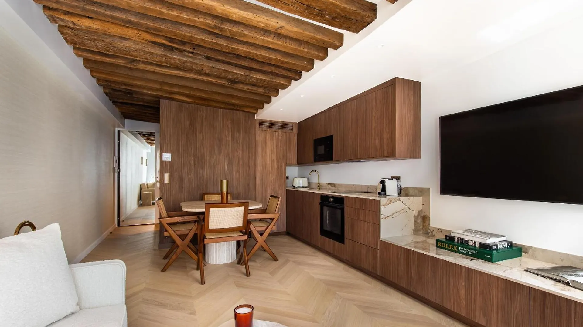 Magnifique Appartement Ac -1Br 4P- Palais-Royal Paris